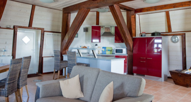 Wohnzimmer der Ferienwohnung Halligblick in der Nordermühle auf Pellworm